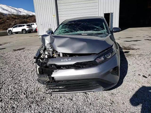 2024 Kia Forte - Image 11
