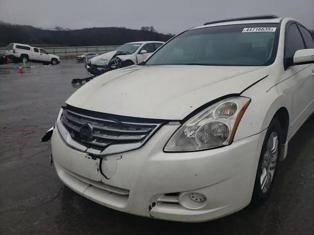 2012 Nissan Altima - Image 11