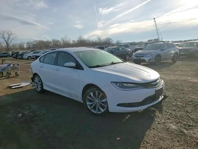 2015 Chrysler 200 - Image 11