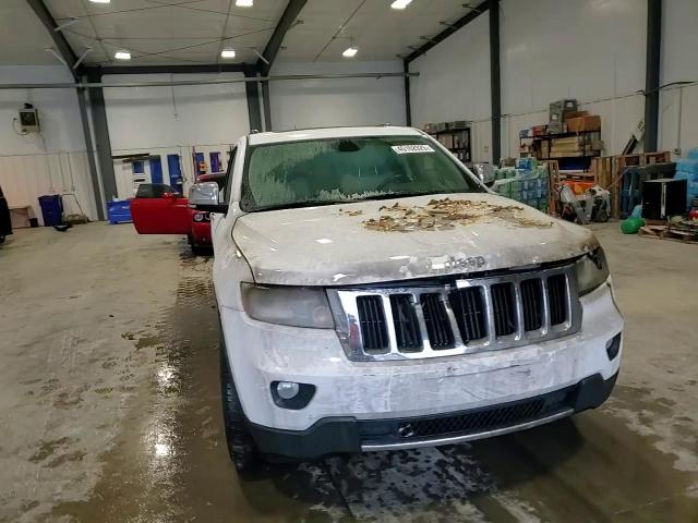 2013 Jeep Grand Cherokee - Image 11