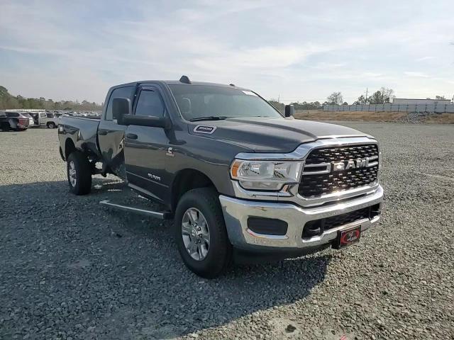 2022 RAM 3500 - Image 13