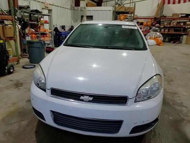 2011 Chevrolet Impala - Image 11