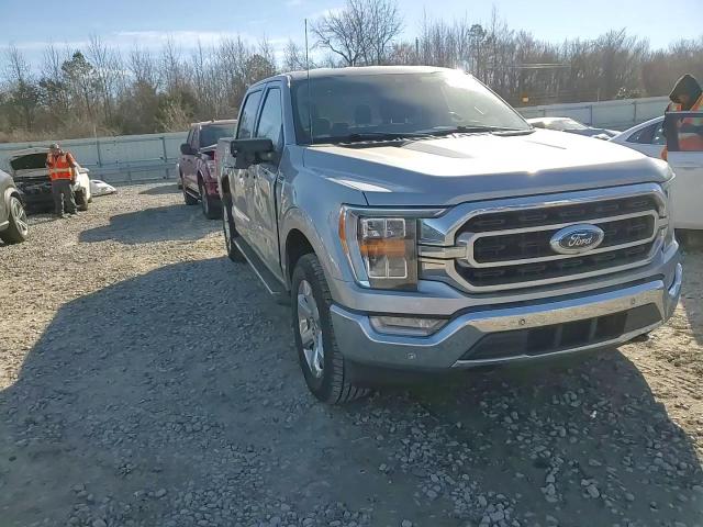 2022 Ford F-150 - Image 12