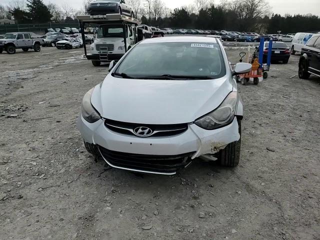 2012 Hyundai Elantra - Image 11
