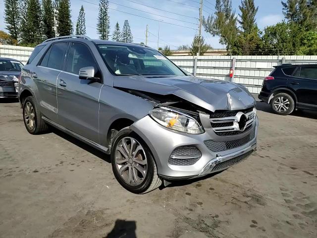 2016 Mercedes-Benz GLE - Image 12