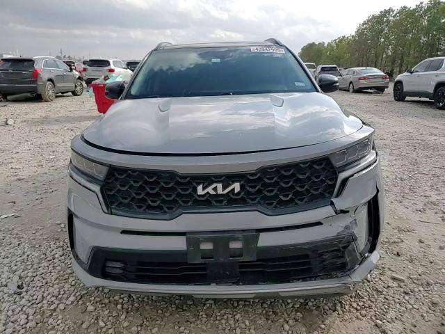 2022 Kia Sorento - Image 15