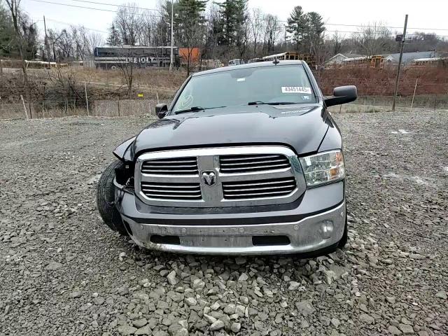 2016 RAM 1500 - Image 11