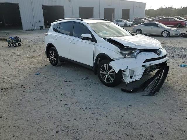 2017 Toyota RAV 4 - Image 12
