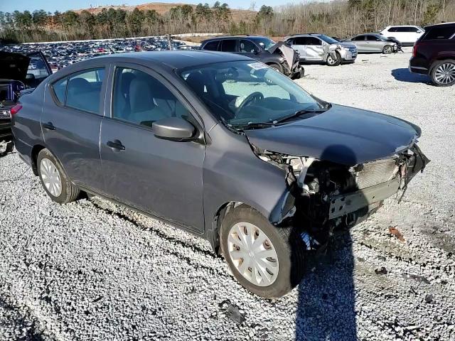 2016 Nissan Versa - Image 11