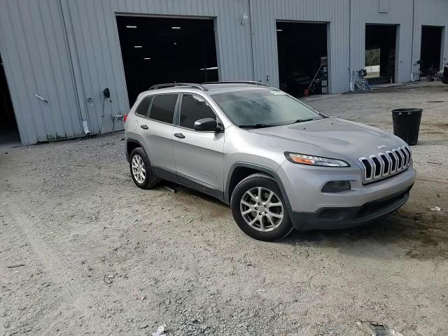2016 Jeep Grand Cherokee - Image 12