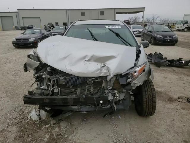 2003 Pontiac Vibe - Image 12