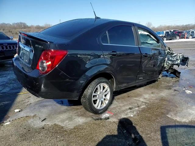 2014 Chevrolet Sonic - Image 13