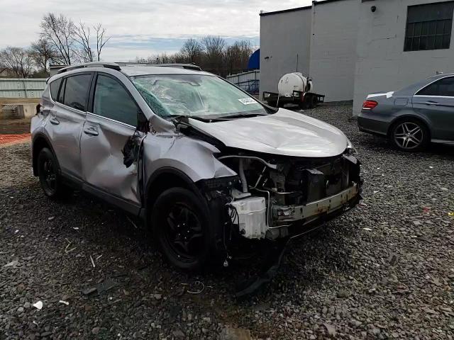 2018 Toyota RAV 4 - Image 15