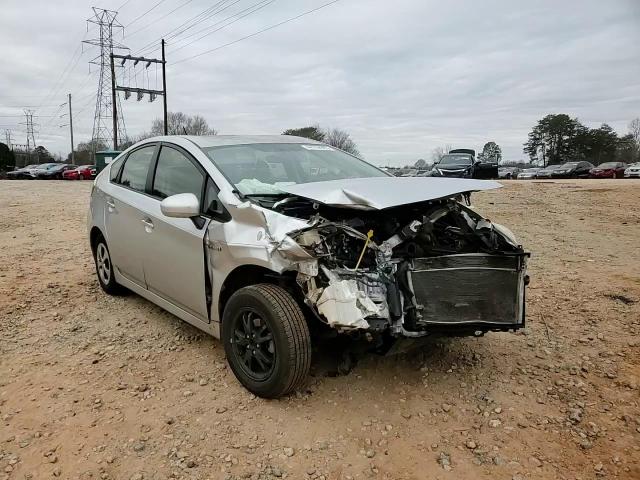 2014 Toyota Prius - Image 10