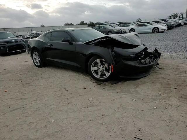 2021 Chevrolet Camaro - Image 10