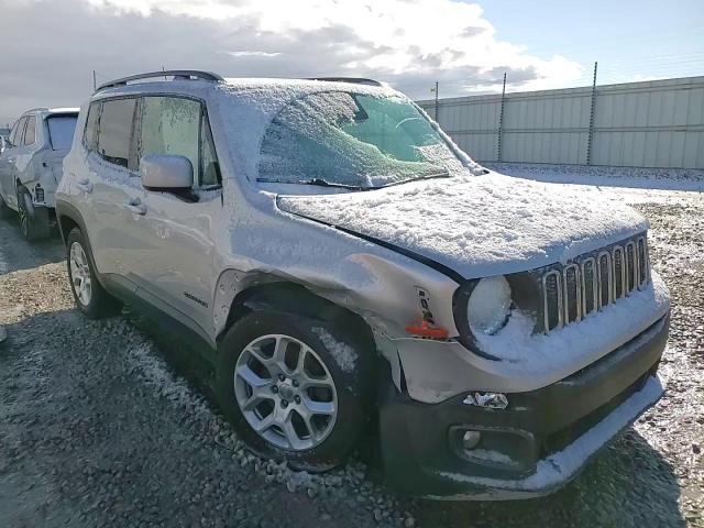 2017 Jeep Renegade - Image 10
