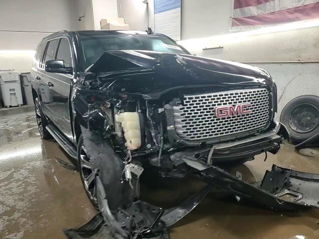 2017 GMC Yukon - Image 14