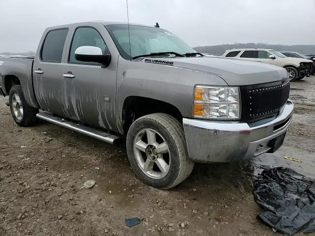 2012 Chevrolet Silverado - Image 10