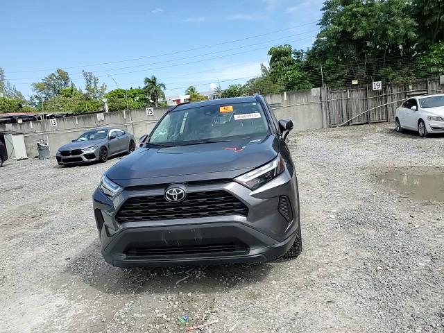 2022 Toyota RAV 4 - Image 11