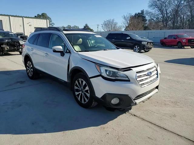 2015 Subaru Outback - Image 11