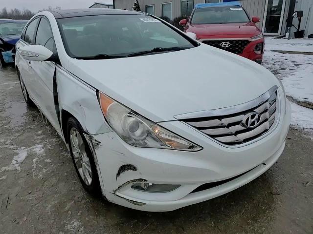 2012 Hyundai Sonata - Image 13