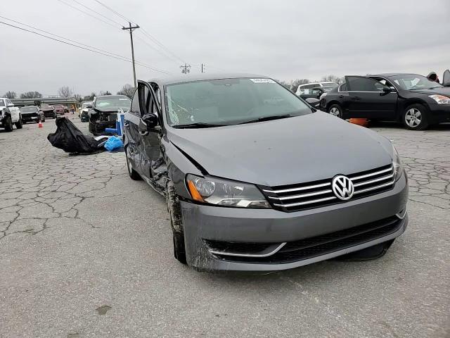 2015 Volkswagen Passat - Image 10