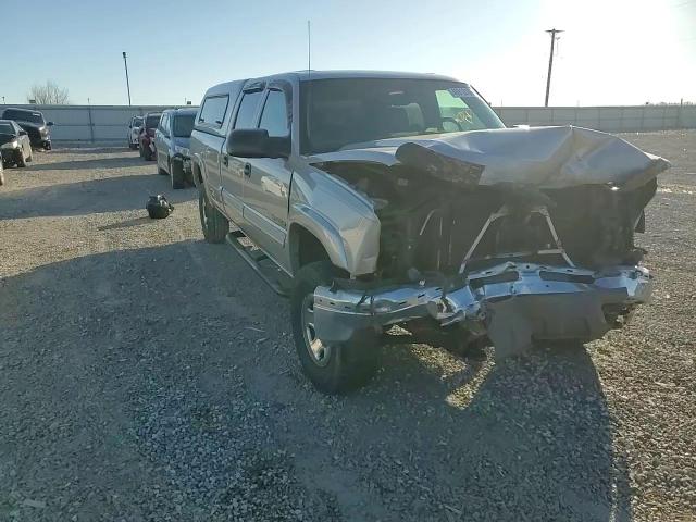 2005 Chevrolet Silverado - Image 10