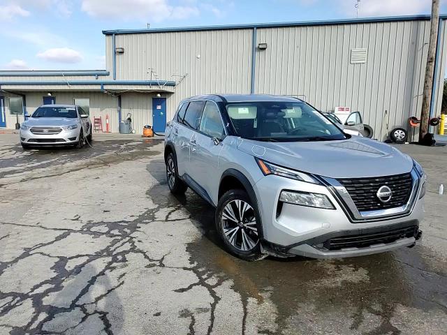 2021 Nissan Rogue - Image 14