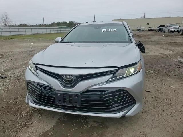 2018 Toyota Camry - Image 10