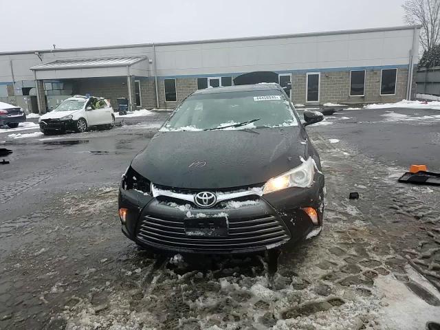 2017 Toyota Camry - Image 10