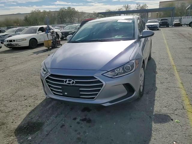 2017 Hyundai Elantra - Image 13