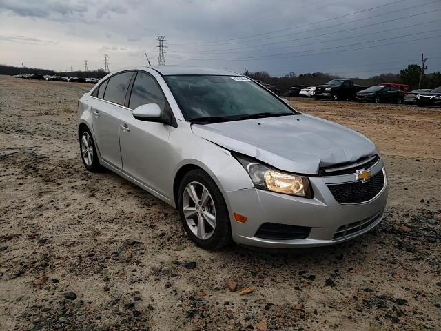 2014 Chevrolet Cruze - Image 11