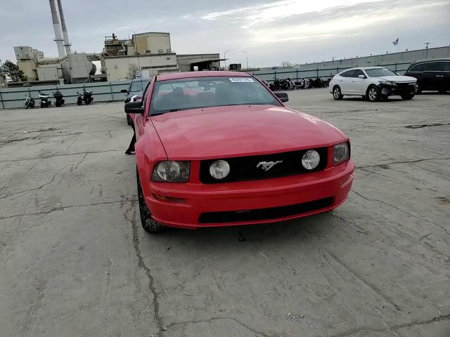 2005 Ford Mustang - Image 11