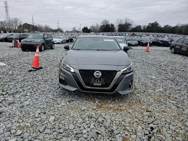 2020 Nissan Altima - Image 11