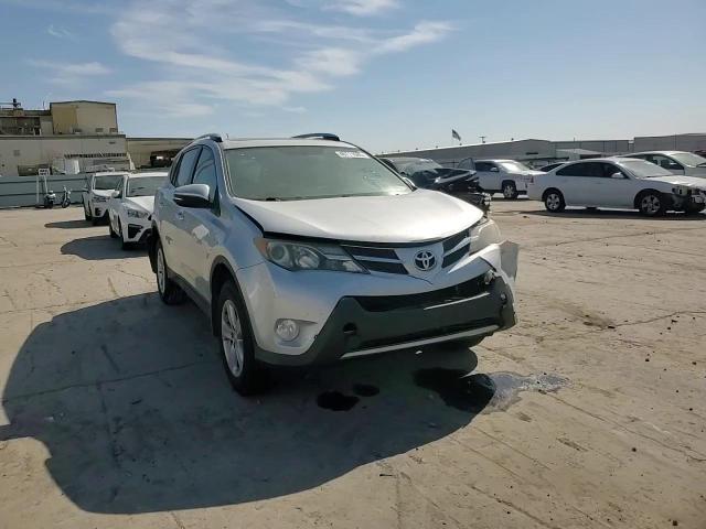 2014 Toyota RAV 4 - Image 12