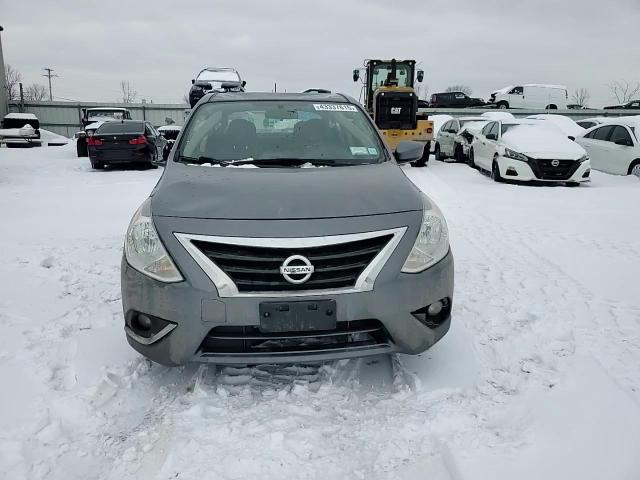 2019 Nissan Versa - Image 11