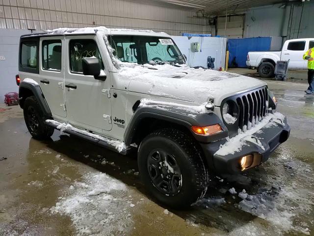 2021 Jeep Wrangler - Image 11