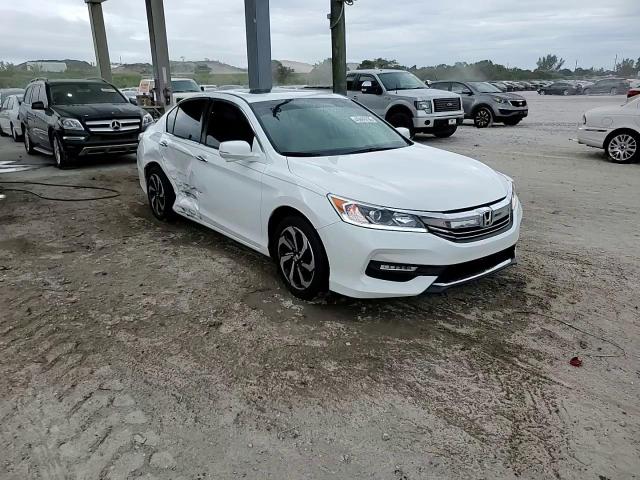 2016 Honda Accord - Image 13