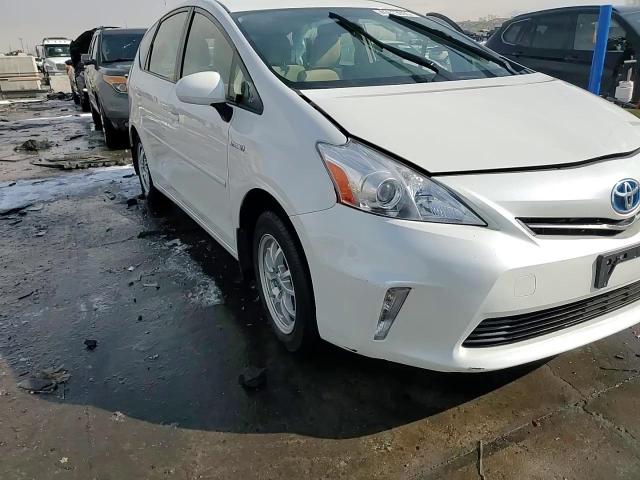 2012 Toyota Prius - Image 13