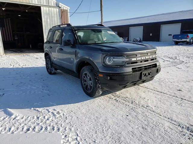 2022 Ford Bronco - Image 12