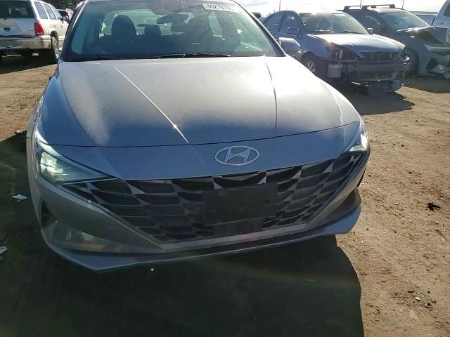 2022 Hyundai Elantra - Image 11