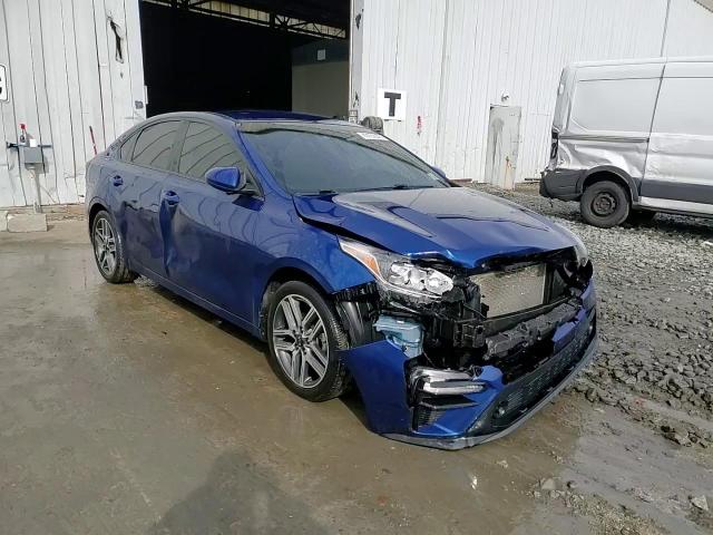 2019 Kia Forte - Image 13
