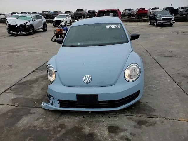 2015 Volkswagen Beetle - Image 11