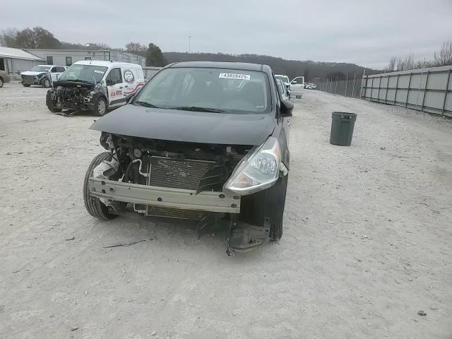 2018 Nissan Versa - Image 10