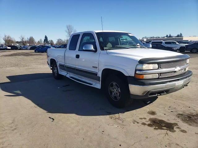 1999 Chevrolet Silverado - Image 10