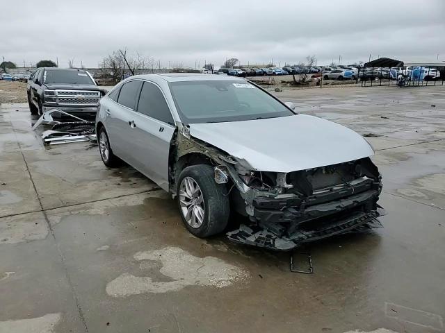 2019 Toyota Avalon - Image 14
