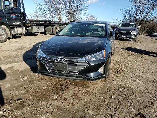 2020 Hyundai Elantra - Image 11