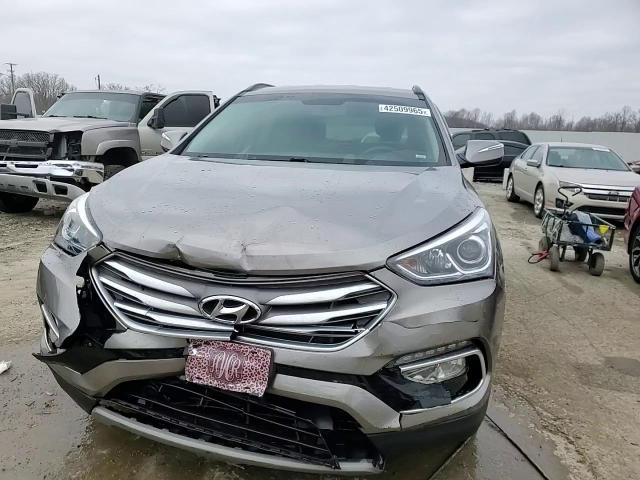 2018 Hyundai Santa Fe - Image 13