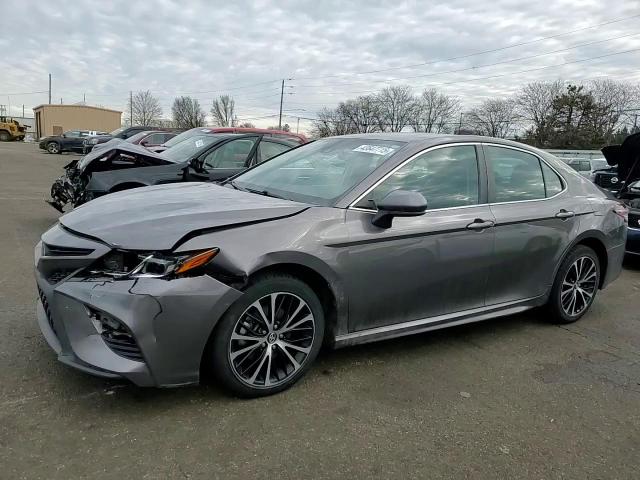 2020 Toyota Camry - Image 11