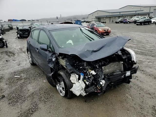 2016 Kia Forte - Image 10